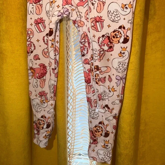 Disney Minnie Holiday Bamboo Zippy 18/24 - Picture 3 of 5